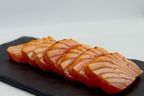 Sashimi saumon snacké – 12 pièces