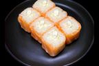 Maki salmon roll